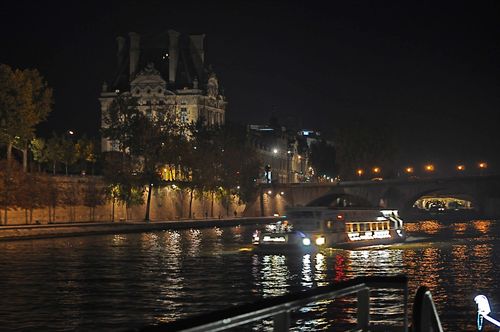 Paris-boatweb