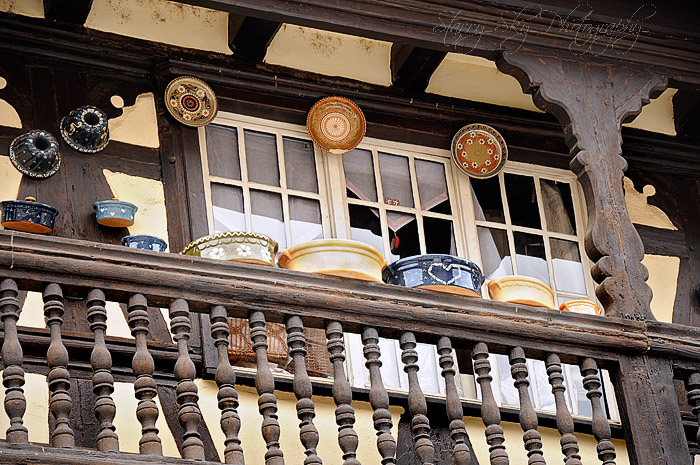  pottery balcony 