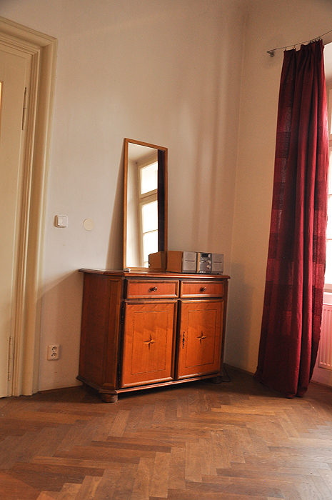 Apr 2012 prague apt 2 web002