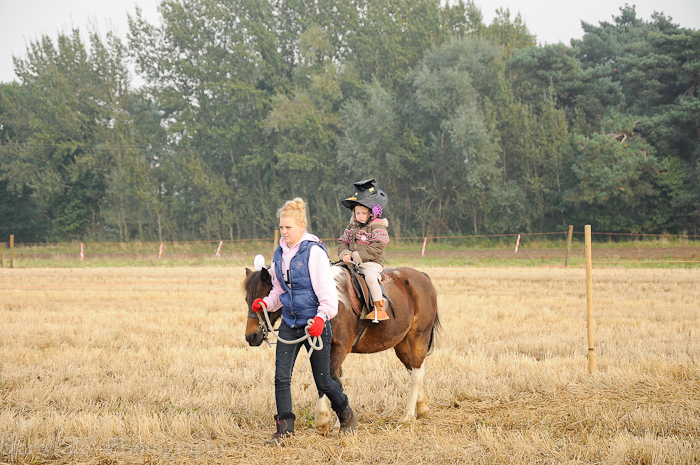 Oct 2012 pony ride web-4
