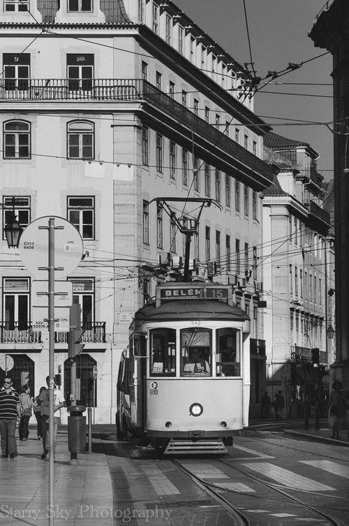 Oct 2013 lisbon bw web