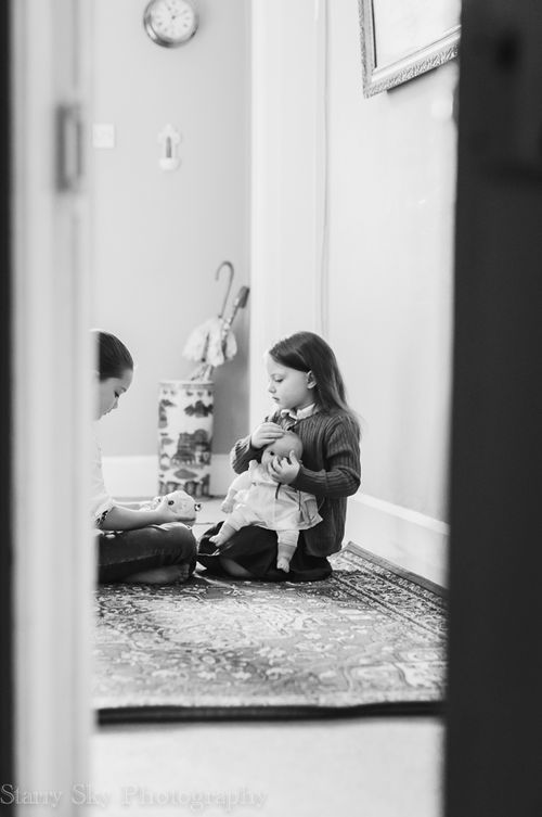 Nov 2013 girls doorway web-2