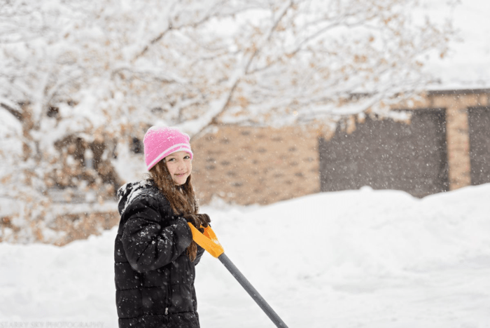 Dec 2015 snow shovel web (5 of 8)