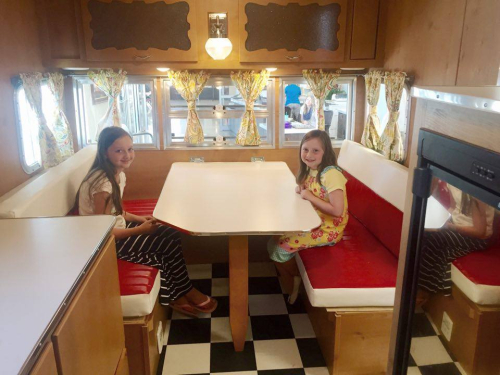 13735327_1178750648822377_1843395155_n