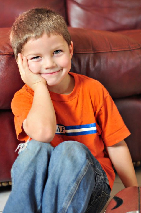 184658_190235684348929_5129189_n